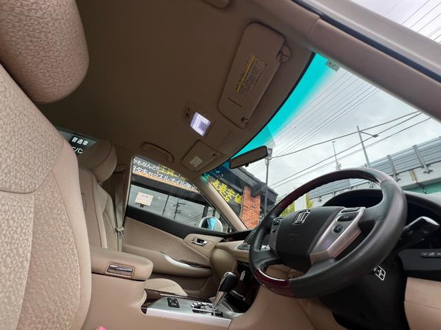 クラウン ロイヤルサルーン 純正ナビ 地デジTV Bluetooth バックカメラ ETC パワーシート クルーズコントロール オートライト フォグライト プッシュスタート スマートキー RAYS19インチアルミ(69枚目)