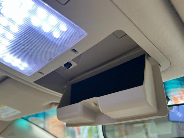 クラウン ロイヤルサルーン 純正ナビ 地デジTV Bluetooth バックカメラ ETC パワーシート クルーズコントロール オートライト フォグライト プッシュスタート スマートキー RAYS19インチアルミ(71枚目)