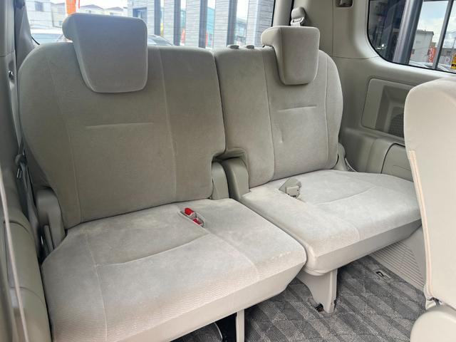 ノア X スペシャルエディション 両側電動スライドドア FRコーナーセンサー フリップダウンモニター 純正ナビ Bluetooth バックカメラ ETC プッシュスタート スマートキー 3列シート 社外15インチアルミ 8人乗り(29枚目)