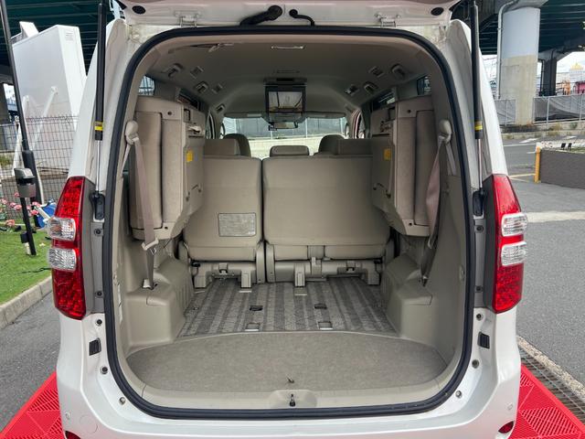 ノア X スペシャルエディション 両側電動スライドドア FRコーナーセンサー フリップダウンモニター 純正ナビ Bluetooth バックカメラ ETC プッシュスタート スマートキー 3列シート 社外15インチアルミ 8人乗り(35枚目)