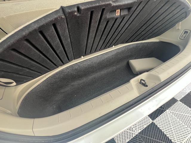 ノア X スペシャルエディション 両側電動スライドドア FRコーナーセンサー フリップダウンモニター 純正ナビ Bluetooth バックカメラ ETC プッシュスタート スマートキー 3列シート 社外15インチアルミ 8人乗り(39枚目)