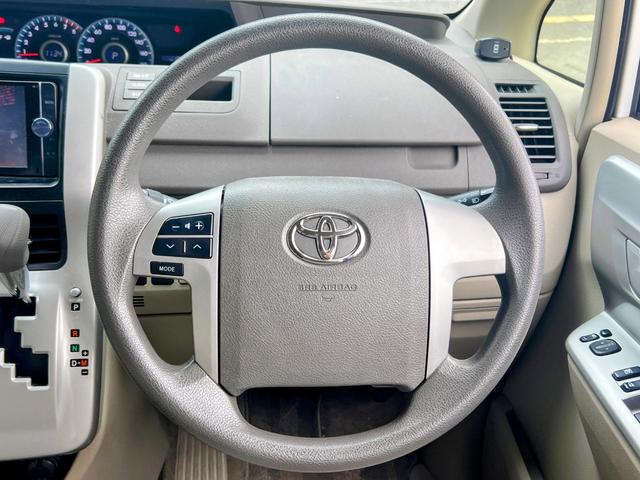 ノア X スペシャルエディション 両側電動スライドドア FRコーナーセンサー フリップダウンモニター 純正ナビ Bluetooth バックカメラ ETC プッシュスタート スマートキー 3列シート 社外15インチアルミ 8人乗り(44枚目)