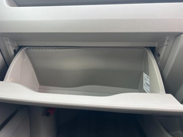 ノア X スペシャルエディション 両側電動スライドドア FRコーナーセンサー フリップダウンモニター 純正ナビ Bluetooth バックカメラ ETC プッシュスタート スマートキー 3列シート 社外15インチアルミ 8人乗り(54枚目)