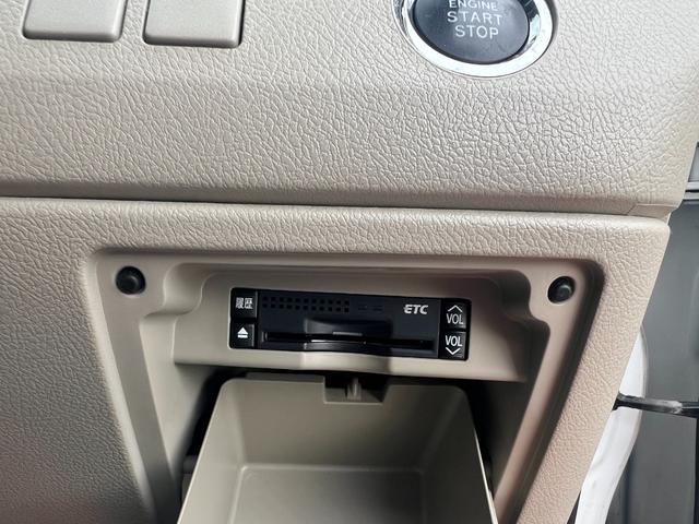 ノア X スペシャルエディション 両側電動スライドドア FRコーナーセンサー フリップダウンモニター 純正ナビ Bluetooth バックカメラ ETC プッシュスタート スマートキー 3列シート 社外15インチアルミ 8人乗り(58枚目)