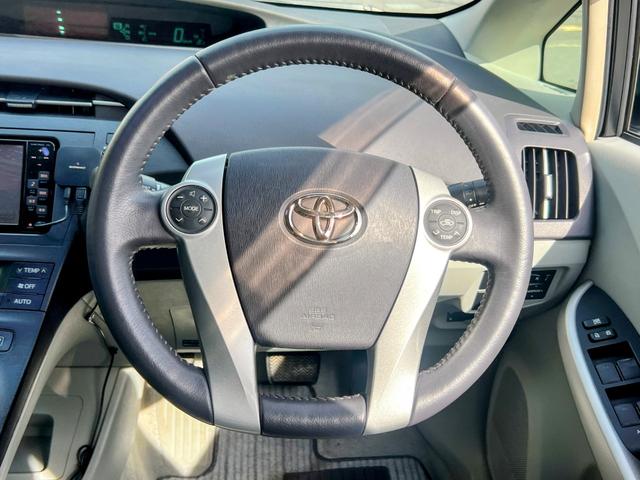 プリウス Ｓ　ＬＥＤエディション　メモリーナビ　地デジＴＶ　ＥＴＣ　ＬＥＤ　純正１５インチアルミ　ステアリングスイッチ　スマートキー　プッシュスタート　電格ミラー　トノカバー　ウィンカーミラー　フォグランプ　ヘッドライトウォッシャー（41枚目）