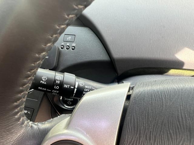 プリウス Ｓ　ＬＥＤエディション　メモリーナビ　地デジＴＶ　ＥＴＣ　ＬＥＤ　純正１５インチアルミ　ステアリングスイッチ　スマートキー　プッシュスタート　電格ミラー　トノカバー　ウィンカーミラー　フォグランプ　ヘッドライトウォッシャー（44枚目）