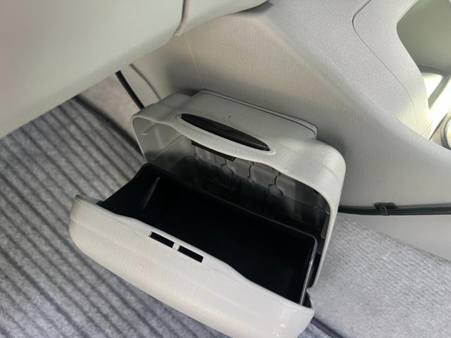 プリウス Ｓ　ＬＥＤエディション　メモリーナビ　地デジＴＶ　ＥＴＣ　ＬＥＤ　純正１５インチアルミ　ステアリングスイッチ　スマートキー　プッシュスタート　電格ミラー　トノカバー　ウィンカーミラー　フォグランプ　ヘッドライトウォッシャー（60枚目）