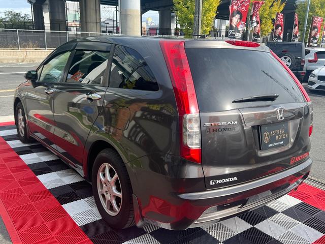 ストリーム X特別仕様車 HDDナビエディション HDDインターナビ バックカメラ ETC デジタルインナーミラー 3列シート 7人乗り スマートキー ステアリングスイッチ オートライト 社外15インチアルミ 電格ミラー HIDヘッドライト(11枚目)