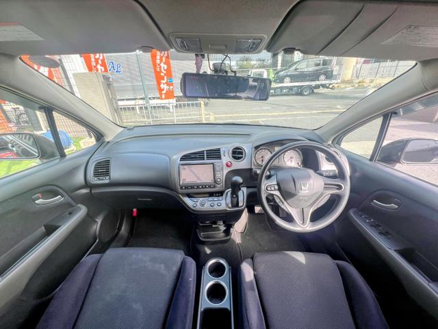 ストリーム X特別仕様車 HDDナビエディション HDDインターナビ バックカメラ ETC デジタルインナーミラー 3列シート 7人乗り スマートキー ステアリングスイッチ オートライト 社外15インチアルミ 電格ミラー HIDヘッドライト(20枚目)