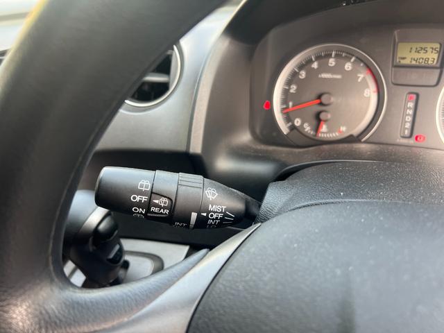 ストリーム X特別仕様車 HDDナビエディション HDDインターナビ バックカメラ ETC デジタルインナーミラー 3列シート 7人乗り スマートキー ステアリングスイッチ オートライト 社外15インチアルミ 電格ミラー HIDヘッドライト(45枚目)