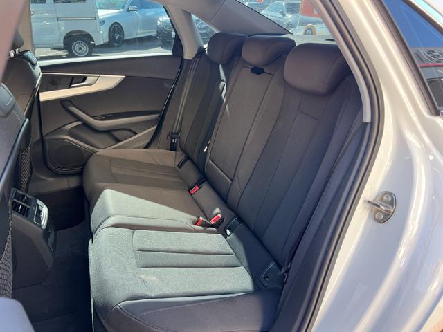 Ａ４ ２．０ＴＦＳＩスポーツ　メーカーナビ　Ｂｌｕｅｔｏｏｔｈ　フルセグＴＶ　バックカメラ　ＥＴＣ　シートヒーター　前席パワーシート　クルコン　ＦＲコーナーセンサー　レーンキープ　プッシュスタート　スマートキー　パドルシフト（26枚目）