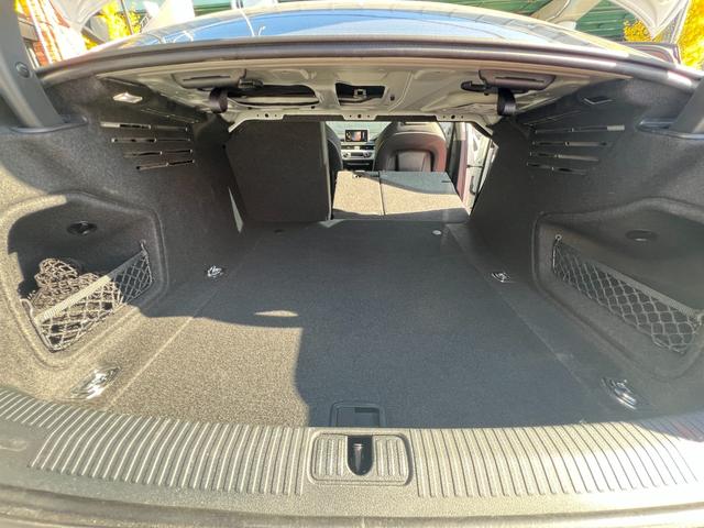 Ａ４ ２．０ＴＦＳＩスポーツ　メーカーナビ　Ｂｌｕｅｔｏｏｔｈ　フルセグＴＶ　バックカメラ　ＥＴＣ　シートヒーター　前席パワーシート　クルコン　ＦＲコーナーセンサー　レーンキープ　プッシュスタート　スマートキー　パドルシフト（34枚目）