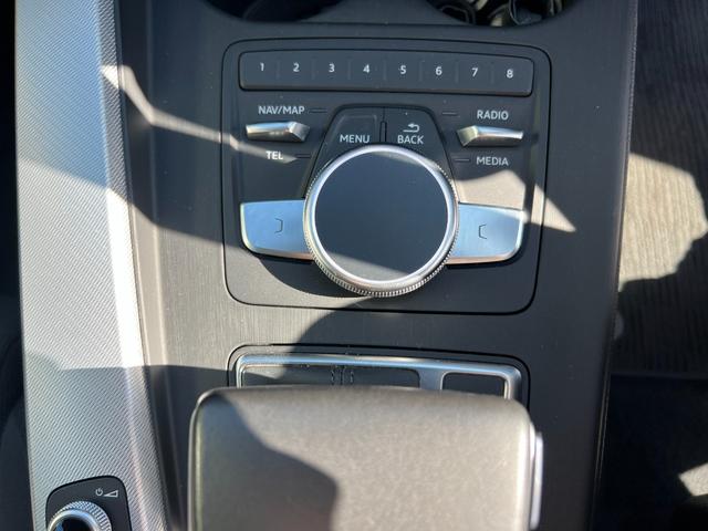 Ａ４ ２．０ＴＦＳＩスポーツ　メーカーナビ　Ｂｌｕｅｔｏｏｔｈ　フルセグＴＶ　バックカメラ　ＥＴＣ　シートヒーター　前席パワーシート　クルコン　ＦＲコーナーセンサー　レーンキープ　プッシュスタート　スマートキー　パドルシフト（53枚目）