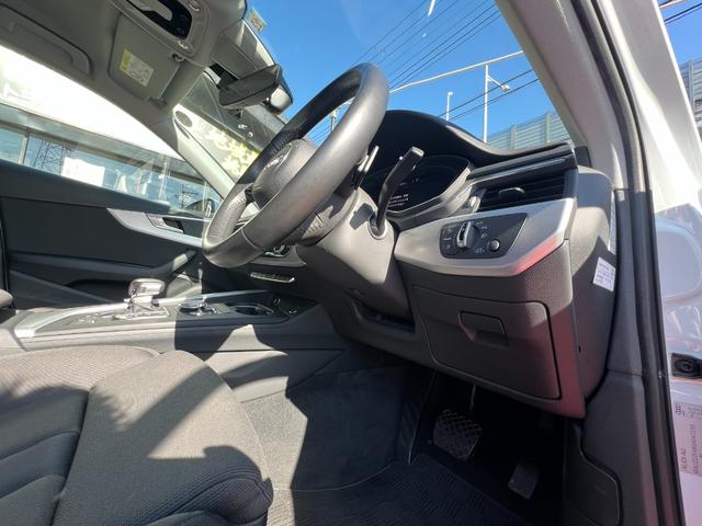 Ａ４ ２．０ＴＦＳＩスポーツ　メーカーナビ　Ｂｌｕｅｔｏｏｔｈ　フルセグＴＶ　バックカメラ　ＥＴＣ　シートヒーター　前席パワーシート　クルコン　ＦＲコーナーセンサー　レーンキープ　プッシュスタート　スマートキー　パドルシフト（60枚目）