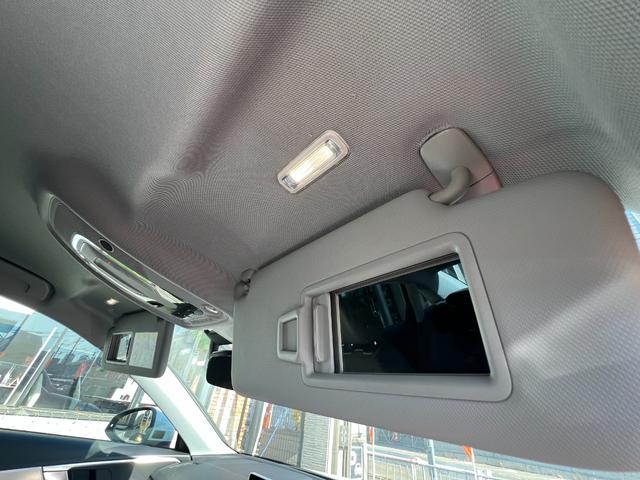 Ａ４ ２．０ＴＦＳＩスポーツ　メーカーナビ　Ｂｌｕｅｔｏｏｔｈ　フルセグＴＶ　バックカメラ　ＥＴＣ　シートヒーター　前席パワーシート　クルコン　ＦＲコーナーセンサー　レーンキープ　プッシュスタート　スマートキー　パドルシフト（68枚目）