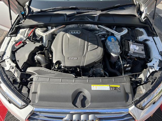 Ａ４ ２．０ＴＦＳＩスポーツ　メーカーナビ　Ｂｌｕｅｔｏｏｔｈ　フルセグＴＶ　バックカメラ　ＥＴＣ　シートヒーター　前席パワーシート　クルコン　ＦＲコーナーセンサー　レーンキープ　プッシュスタート　スマートキー　パドルシフト（71枚目）