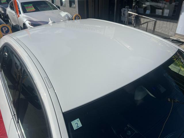 Ｅクラス Ｅ３００　ブルーエフィシェンシー　アバンギャルド　純正ナビ　ＴＶ　Ｂカメラ　ＥＴＣ　黒革シート　プッシュスタート　Ｂｌｕｅｔｏｏｔｈ　前席パワーシート　全席シートヒーター　クルコン　ＢＳＭ　ＵＳＢ　コーナーセンサー　パドルシフト　純正１７インチアルミ（17枚目）