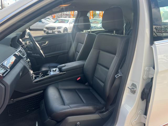 Ｅクラス Ｅ３００　ブルーエフィシェンシー　アバンギャルド　純正ナビ　ＴＶ　Ｂカメラ　ＥＴＣ　黒革シート　プッシュスタート　Ｂｌｕｅｔｏｏｔｈ　前席パワーシート　全席シートヒーター　クルコン　ＢＳＭ　ＵＳＢ　コーナーセンサー　パドルシフト　純正１７インチアルミ（23枚目）