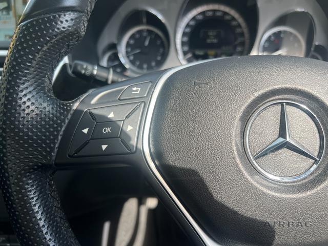 Ｅクラス Ｅ３００　ブルーエフィシェンシー　アバンギャルド　純正ナビ　ＴＶ　Ｂカメラ　ＥＴＣ　黒革シート　プッシュスタート　Ｂｌｕｅｔｏｏｔｈ　前席パワーシート　全席シートヒーター　クルコン　ＢＳＭ　ＵＳＢ　コーナーセンサー　パドルシフト　純正１７インチアルミ（52枚目）