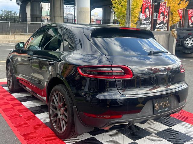 マカン マカン 純正ナビ 4WD OP20インチアルミ Bカメラ TV ETC 黒革シート パワーシート 前席シートヒーター パワーバックドア サイドカメラ USB クルーズコントール パドルシフト 電子パーキング(12枚目)