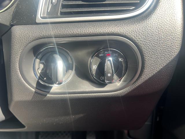 マカン マカン 純正ナビ 4WD OP20インチアルミ Bカメラ TV ETC 黒革シート パワーシート 前席シートヒーター パワーバックドア サイドカメラ USB クルーズコントール パドルシフト 電子パーキング(43枚目)