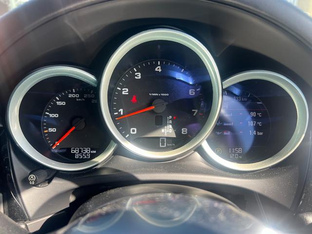 マカン マカン 純正ナビ 4WD OP20インチアルミ Bカメラ TV ETC 黒革シート パワーシート 前席シートヒーター パワーバックドア サイドカメラ USB クルーズコントール パドルシフト 電子パーキング(45枚目)