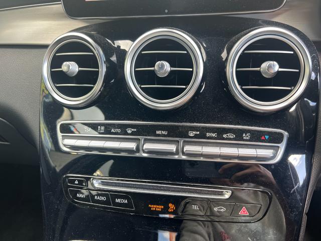 ＧＬＣ ＧＬＣ２２０ｄ　４マチックスポーツ　ディーゼル　ターボ　４ＷＤ　３６０°カメラ　純正ナビ　フルセグＴＶ　Ｂｌｕｅｔｏｏｔｈ　ＥＴＣ　ハーフレザーシート　パワーバックドア　クルーズコントロール　パワーシート　全席シートヒーター　スマキー（64枚目）