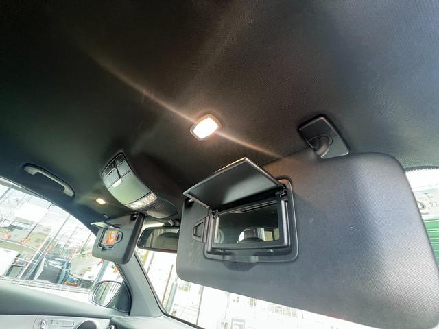 ＧＬＣ ＧＬＣ２２０ｄ　４マチックスポーツ　ディーゼル　ターボ　４ＷＤ　３６０°カメラ　純正ナビ　フルセグＴＶ　Ｂｌｕｅｔｏｏｔｈ　ＥＴＣ　ハーフレザーシート　パワーバックドア　クルーズコントロール　パワーシート　全席シートヒーター　スマキー（70枚目）