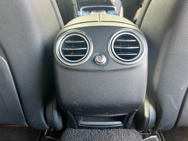 ＧＬＣ ＧＬＣ２２０ｄ　４マチックスポーツ　ディーゼル　ターボ　４ＷＤ　３６０°カメラ　純正ナビ　フルセグＴＶ　Ｂｌｕｅｔｏｏｔｈ　ＥＴＣ　ハーフレザーシート　パワーバックドア　クルーズコントロール　パワーシート　全席シートヒーター　スマキー（71枚目）