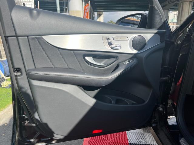 ＧＬＣ ＧＬＣ２２０ｄ　４マチックスポーツ　ディーゼル　ターボ　４ＷＤ　３６０°カメラ　純正ナビ　フルセグＴＶ　Ｂｌｕｅｔｏｏｔｈ　ＥＴＣ　ハーフレザーシート　パワーバックドア　クルーズコントロール　パワーシート　全席シートヒーター　スマキー（73枚目）
