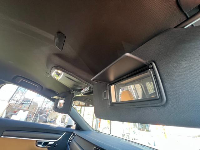 Ｖ９０ Ｔ５　モメンタム　３６０°カメラ　純正ナビ　フルセグＴＶ　Ｂｌｕｅｔｏｏｔｈ　ＥＴＣ　パワートランク　シートヒータ　パワーシート　レーンキープ　ＦＲコーナーセンサー　クルコン　ＢＳＭ　フォグライト　純正１８インチアルミ（74枚目）