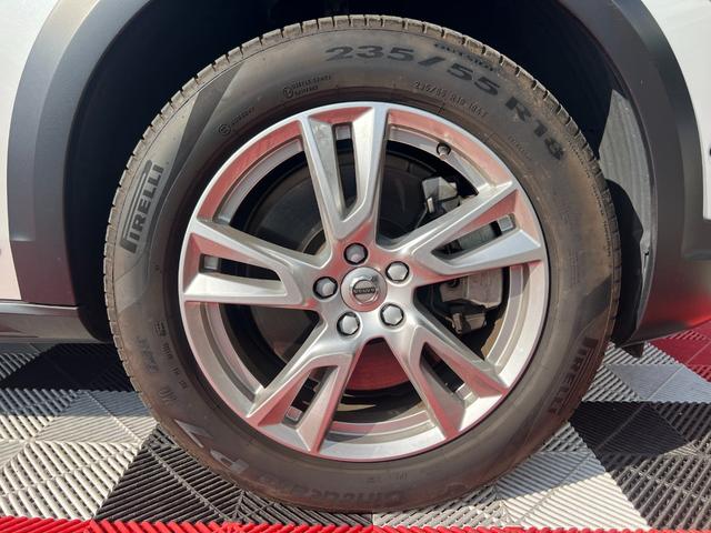 Ｖ９０ Ｔ５　モメンタム　３６０°カメラ　純正ナビ　フルセグＴＶ　Ｂｌｕｅｔｏｏｔｈ　ＥＴＣ　パワートランク　シートヒータ　パワーシート　レーンキープ　ＦＲコーナーセンサー　クルコン　ＢＳＭ　フォグライト　純正１８インチアルミ（77枚目）