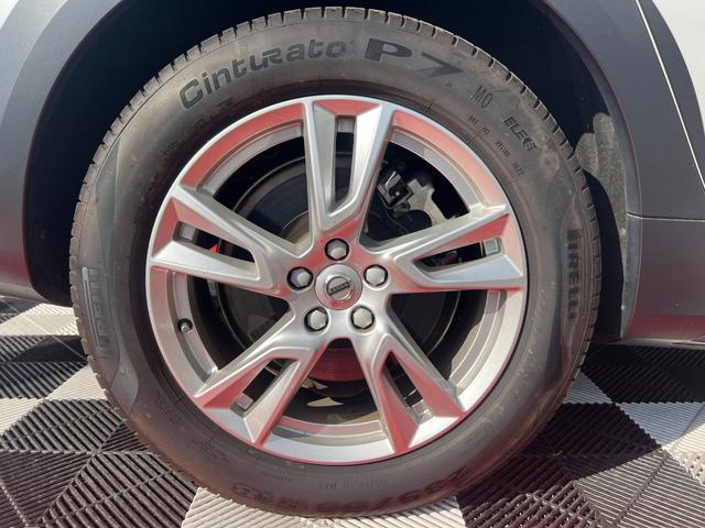 Ｖ９０ Ｔ５　モメンタム　３６０°カメラ　純正ナビ　フルセグＴＶ　Ｂｌｕｅｔｏｏｔｈ　ＥＴＣ　パワートランク　シートヒータ　パワーシート　レーンキープ　ＦＲコーナーセンサー　クルコン　ＢＳＭ　フォグライト　純正１８インチアルミ（78枚目）