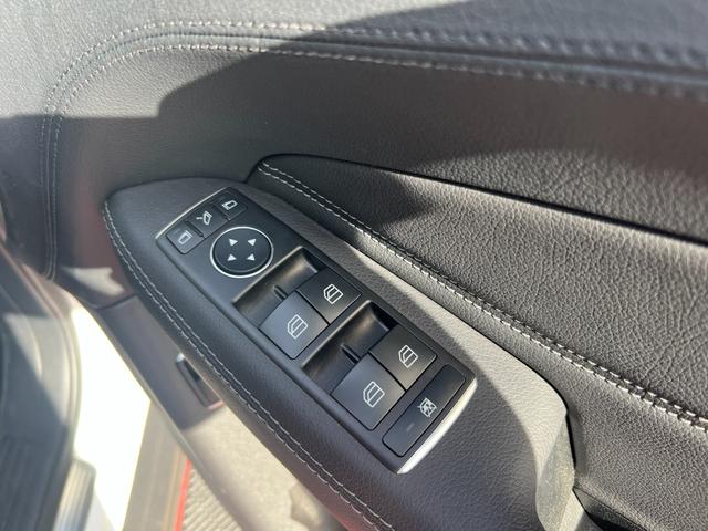 すべてのパワーウィンドウがワンタッチで開閉可能です！お気軽にお問合せください！ＴＥＬ：０６−６８２９−２７８９　公式ＬＩＮＥ：＠１８８ｒｋｘｙｇ