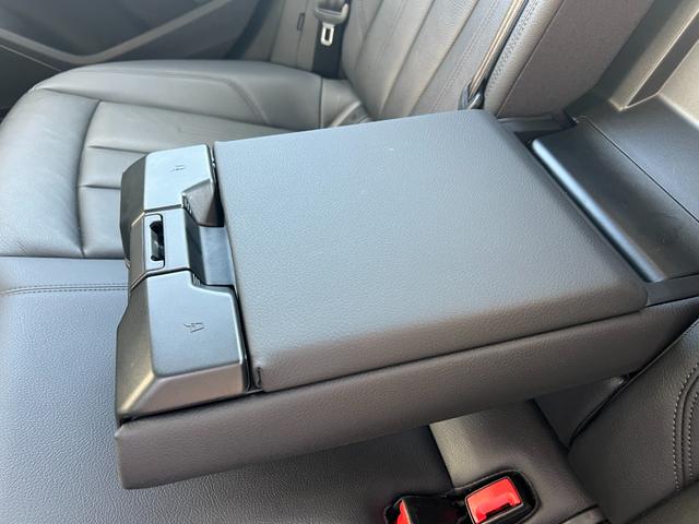 A4 2.0TFSIクワトロスポーツ ラグジュアリーPKG フロント/バックカメラ 純正ナビ Bluetooth TV ETC レザーシート シートヒーター バーチャルコックピット 前席パワーシート コーナーセンサー クルコン スマキー(30枚目)