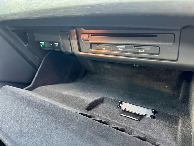 A4 2.0TFSIクワトロスポーツ ラグジュアリーPKG フロント/バックカメラ 純正ナビ Bluetooth TV ETC レザーシート シートヒーター バーチャルコックピット 前席パワーシート コーナーセンサー クルコン スマキー(57枚目)