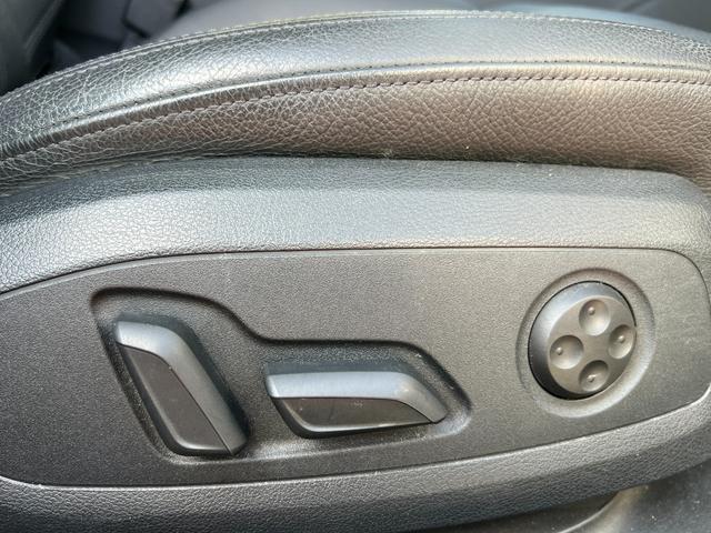 A4 2.0TFSIクワトロスポーツ ラグジュアリーPKG フロント/バックカメラ 純正ナビ Bluetooth TV ETC レザーシート シートヒーター バーチャルコックピット 前席パワーシート コーナーセンサー クルコン スマキー(66枚目)