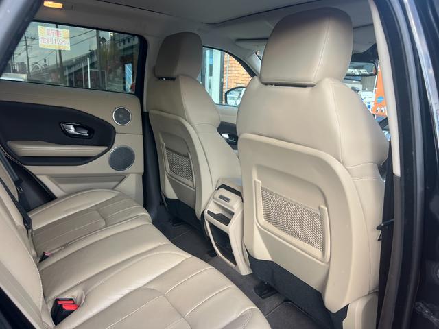 レンジローバーイヴォーク ＳＥプラス　パノラミックガラスルーフ　純正ナビ　３６０°カメラ　ＥＴＣ　ＭＥＲＩＤＩＡＮサウンド　パワートランク　前席パワーシート　シートヒーター　コーナーセンサー　クルコン　スマートキー　純正１８インチアルミ（28枚目）