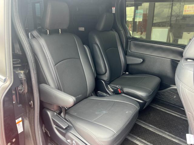 ヴォクシー ＺＳ　煌　アルパイン９インチナビ　アルパインフリップダウンモニター　バックカメラ　ＴＶ　ＥＴＣ　　ＨＤＭＩ　ＵＳＢ　Ｂｌｕｅｔｏｏｔｈ　両側パワースライドドア　トヨタセーフティセンス　革調シートカバー　クルコン（26枚目）