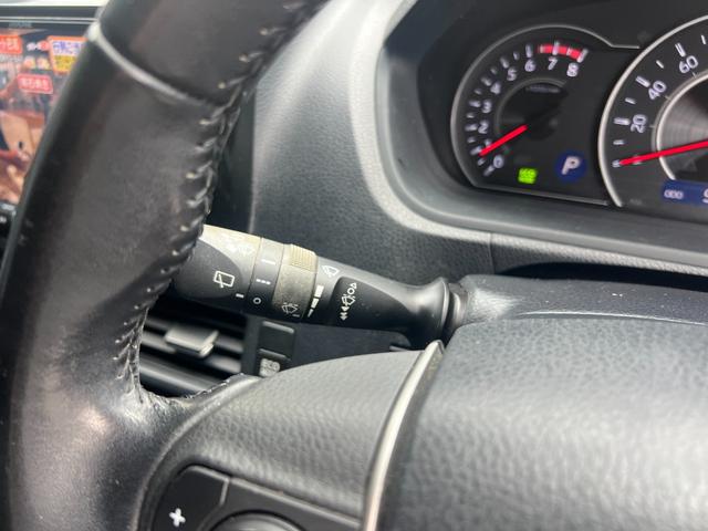 ヴォクシー ＺＳ　煌　アルパイン９インチナビ　アルパインフリップダウンモニター　バックカメラ　ＴＶ　ＥＴＣ　　ＨＤＭＩ　ＵＳＢ　Ｂｌｕｅｔｏｏｔｈ　両側パワースライドドア　トヨタセーフティセンス　革調シートカバー　クルコン（53枚目）
