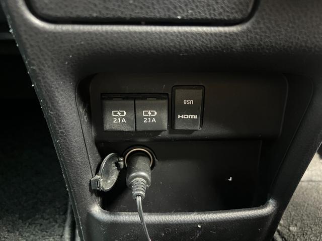 ヴォクシー ＺＳ　煌　アルパイン９インチナビ　アルパインフリップダウンモニター　バックカメラ　ＴＶ　ＥＴＣ　　ＨＤＭＩ　ＵＳＢ　Ｂｌｕｅｔｏｏｔｈ　両側パワースライドドア　トヨタセーフティセンス　革調シートカバー　クルコン（67枚目）