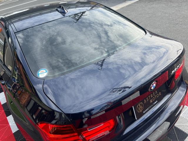 ３シリーズ ３２０ｉ　スポーツ　サンルーフ　純正ナビ　Ｂｌｕｅｔｏｏｔｈ　バックカメラ　ＥＴＣ　パワーシート　Ｒコーナーセンサー　プッシュスタート　スマートキー　純正１８インチＡＷ　フォグ　ＨＩＤヘッド　パドルシフト　ユーザー買取車（18枚目）