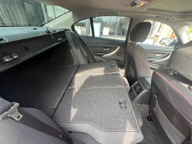 ３シリーズ ３２０ｉ　スポーツ　サンルーフ　純正ナビ　Ｂｌｕｅｔｏｏｔｈ　バックカメラ　ＥＴＣ　パワーシート　Ｒコーナーセンサー　プッシュスタート　スマートキー　純正１８インチＡＷ　フォグ　ＨＩＤヘッド　パドルシフト　ユーザー買取車（37枚目）