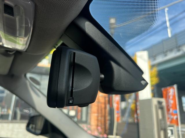 ３シリーズ ３２０ｉ　スポーツ　サンルーフ　純正ナビ　Ｂｌｕｅｔｏｏｔｈ　バックカメラ　ＥＴＣ　パワーシート　Ｒコーナーセンサー　プッシュスタート　スマートキー　純正１８インチＡＷ　フォグ　ＨＩＤヘッド　パドルシフト　ユーザー買取車（61枚目）