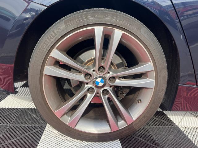 ３シリーズ ３２０ｉ　スポーツ　サンルーフ　純正ナビ　Ｂｌｕｅｔｏｏｔｈ　バックカメラ　ＥＴＣ　パワーシート　Ｒコーナーセンサー　プッシュスタート　スマートキー　純正１８インチＡＷ　フォグ　ＨＩＤヘッド　パドルシフト　ユーザー買取車（75枚目）