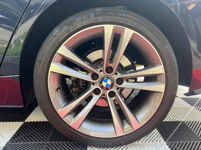 ３シリーズ ３２０ｉ　スポーツ　サンルーフ　純正ナビ　Ｂｌｕｅｔｏｏｔｈ　バックカメラ　ＥＴＣ　パワーシート　Ｒコーナーセンサー　プッシュスタート　スマートキー　純正１８インチＡＷ　フォグ　ＨＩＤヘッド　パドルシフト　ユーザー買取車（76枚目）