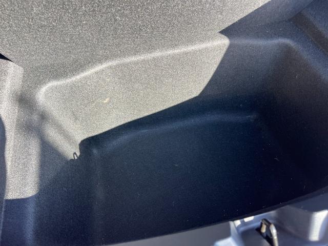 モデル３ ロングレンジ　ＡＷＤ　オートパイロット　上海モデル　白革シート　ヨークステアリング　パノラマガラス　３６０°カメラ　パワーシートヒータ　オートトランク　Ｂｌｕｅｔｏｏｔｈ　純正１９アルミ　ＥＴＣ　センタディスプレイ調整（31枚目）