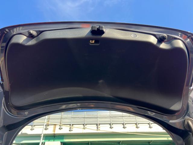 モデル３ ロングレンジ　ＡＷＤ　オートパイロット　上海モデル　白革シート　ヨークステアリング　パノラマガラス　３６０°カメラ　パワーシートヒータ　オートトランク　Ｂｌｕｅｔｏｏｔｈ　純正１９アルミ　ＥＴＣ　センタディスプレイ調整（33枚目）