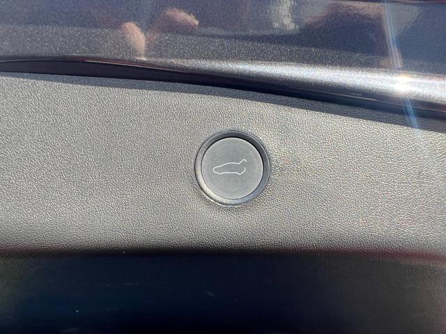 モデル３ ロングレンジ　ＡＷＤ　オートパイロット　上海モデル　白革シート　ヨークステアリング　パノラマガラス　３６０°カメラ　パワーシートヒータ　オートトランク　Ｂｌｕｅｔｏｏｔｈ　純正１９アルミ　ＥＴＣ　センタディスプレイ調整（34枚目）