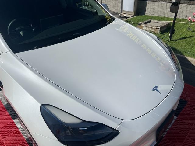 モデルＹ ベースグレード　オートパイロット　上海モデル　Ｒｙｚｅｎ搭載　黒革シート　３６０°カメラ　パノラマガラス　オートトランク　パワーシートヒータ　コーナーセンサ　ＥＴＣ　ＬＥＤ　純正１９インチアルミ　ステアリングヒータ（16枚目）